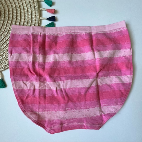 Victoria's Secret Seamless Brief Panty Flirty Pink Large NEW - Picture 2 of 4